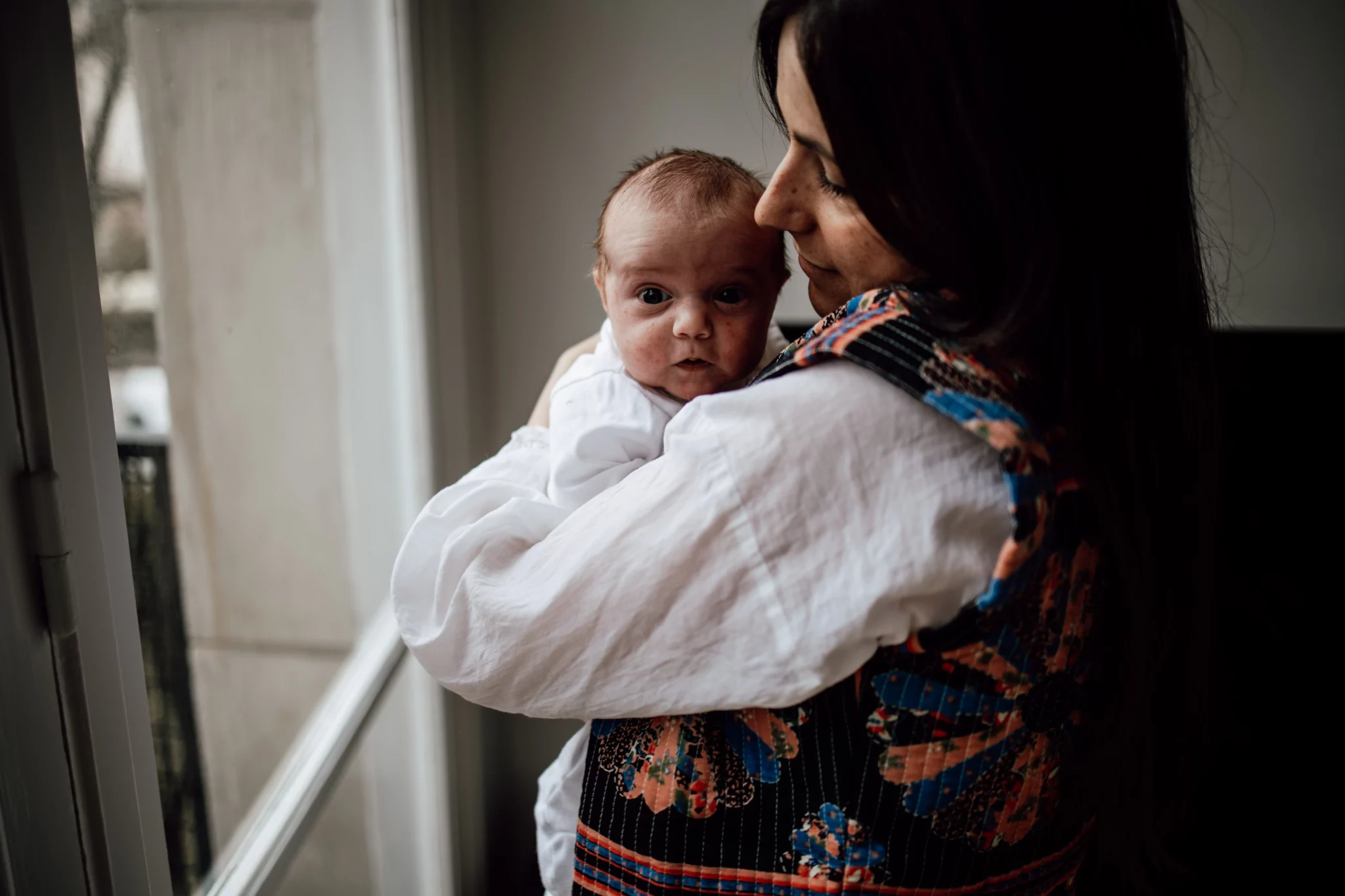 Séance photo nouveau-né avec sa maman